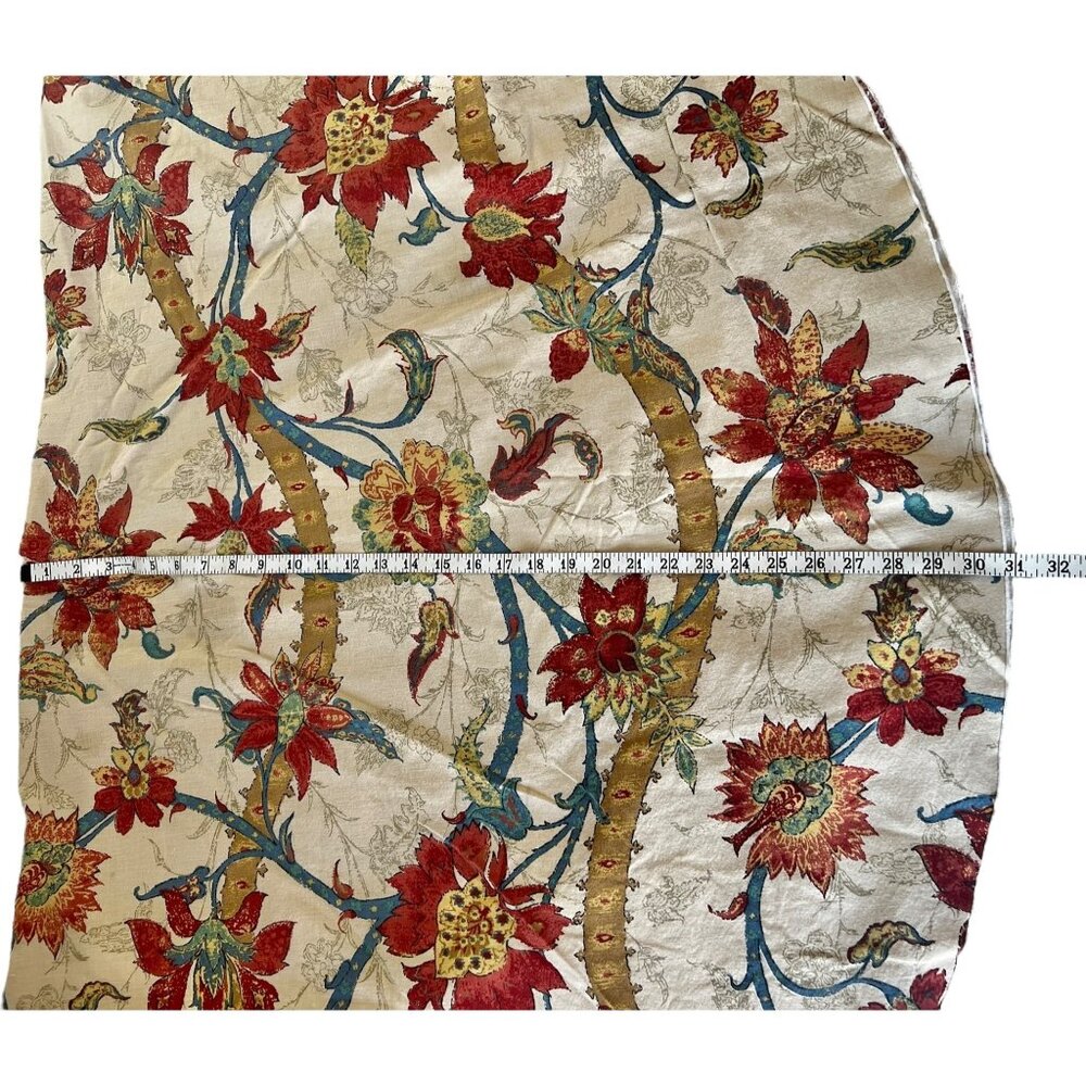 Floral Tablecloth Oval 62" x 65" Dia.  Cotton Fabric Floral End Seams - Picture 10 of 13